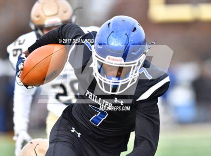 Thumbnail 1 in Lemont vs. Phillips (IHSA Class 5A Quarterfinal Playoff) photogallery.