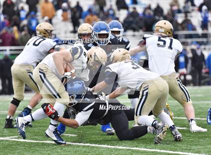 Thumbnail 2 in Lemont vs. Phillips (IHSA Class 5A Quarterfinal Playoff) photogallery.
