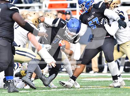 Thumbnail 1 in Lemont vs. Phillips (IHSA Class 5A Quarterfinal Playoff) photogallery.