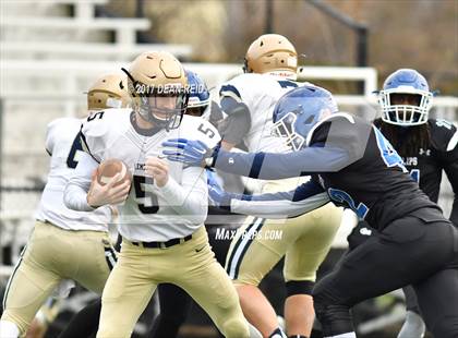 Thumbnail 2 in Lemont vs. Phillips (IHSA Class 5A Quarterfinal Playoff) photogallery.