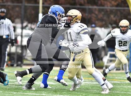 Thumbnail 3 in Lemont vs. Phillips (IHSA Class 5A Quarterfinal Playoff) photogallery.