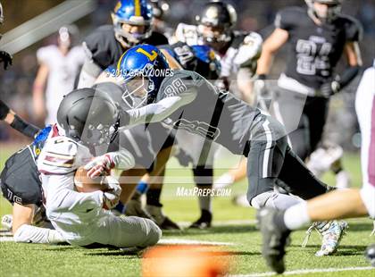 Thumbnail 2 in Lincoln vs. Whitney photogallery.