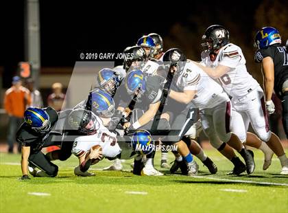 Thumbnail 2 in Lincoln vs. Whitney photogallery.