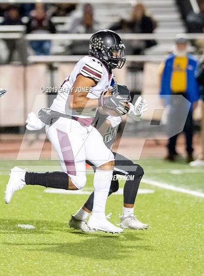 Thumbnail 3 in Lincoln vs. Whitney photogallery.