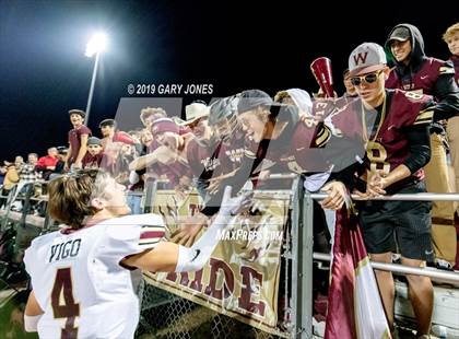 Thumbnail 2 in Lincoln vs. Whitney photogallery.