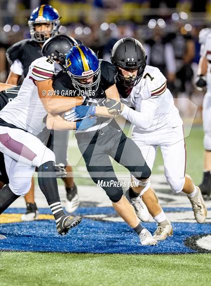 Thumbnail 3 in Lincoln vs. Whitney photogallery.