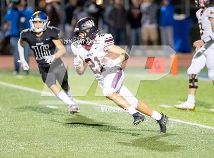Thumbnail 3 in Lincoln vs. Whitney photogallery.