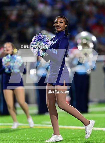 Thumbnail 1 in West Orange-Stark vs. China Spring (UIL 4A Regional Playoffs) photogallery.