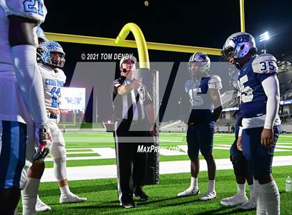 Thumbnail 3 in West Orange-Stark vs. China Spring (UIL 4A Regional Playoffs) photogallery.