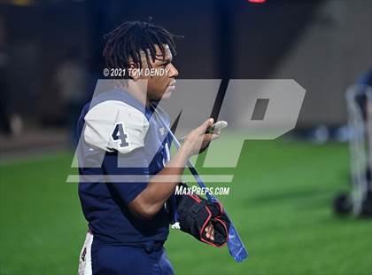 Thumbnail 2 in West Orange-Stark vs. China Spring (UIL 4A Regional Playoffs) photogallery.