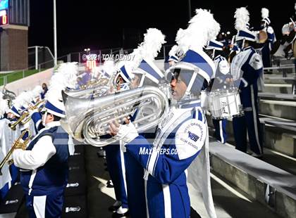 Thumbnail 2 in West Orange-Stark vs. China Spring (UIL 4A Regional Playoffs) photogallery.
