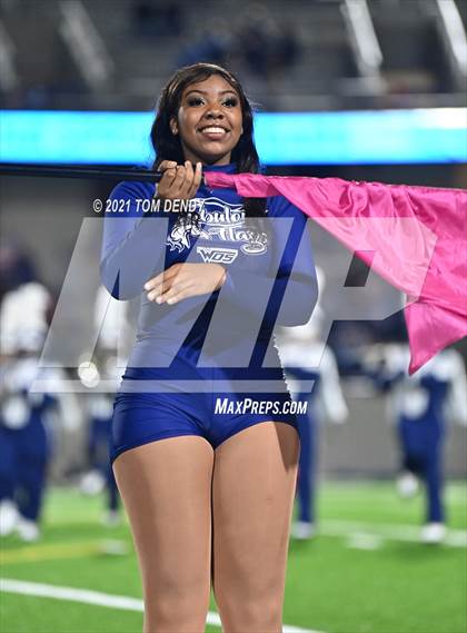 Thumbnail 1 in West Orange-Stark vs. China Spring (UIL 4A Regional Playoffs) photogallery.