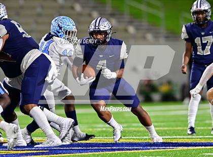 Thumbnail 2 in West Orange-Stark vs. China Spring (UIL 4A Regional Playoffs) photogallery.