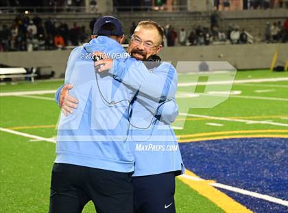 Thumbnail 3 in West Orange-Stark vs. China Spring (UIL 4A Regional Playoffs) photogallery.