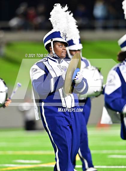 Thumbnail 1 in West Orange-Stark vs. China Spring (UIL 4A Regional Playoffs) photogallery.