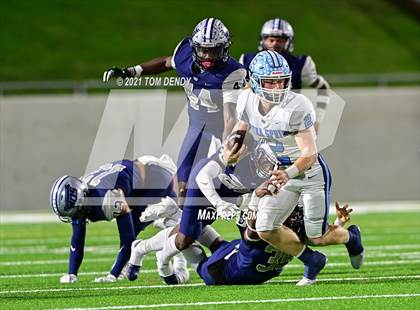 Thumbnail 1 in West Orange-Stark vs. China Spring (UIL 4A Regional Playoffs) photogallery.