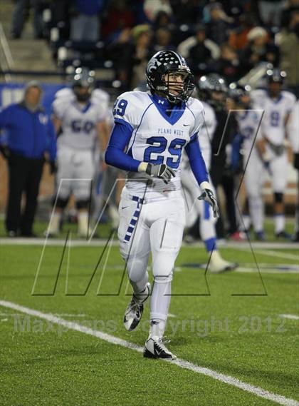 Thumbnail 3 in Plano West vs. South Garland (UIL 5A Division 2 Area Playoff) photogallery.