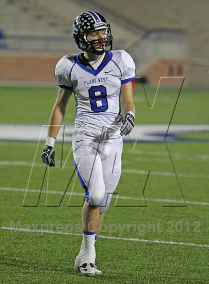 Thumbnail 3 in Plano West vs. South Garland (UIL 5A Division 2 Area Playoff) photogallery.