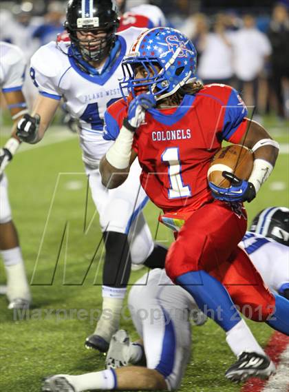 Thumbnail 1 in Plano West vs. South Garland (UIL 5A Division 2 Area Playoff) photogallery.