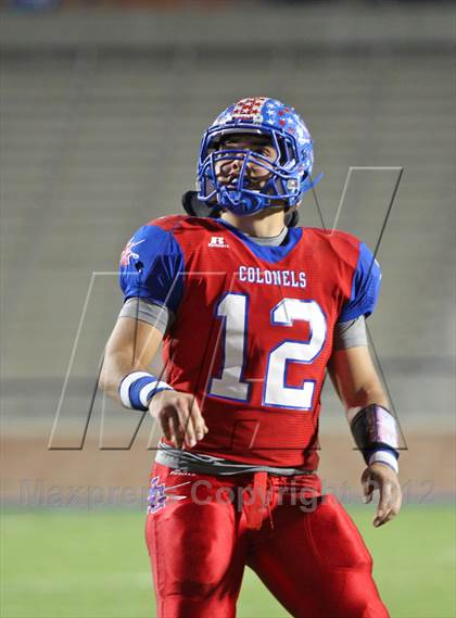 Thumbnail 3 in Plano West vs. South Garland (UIL 5A Division 2 Area Playoff) photogallery.