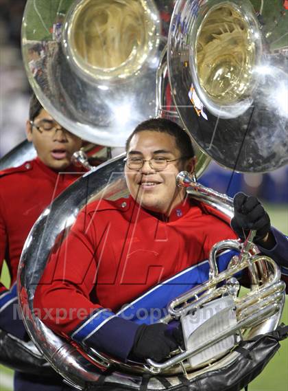 Thumbnail 2 in Plano West vs. South Garland (UIL 5A Division 2 Area Playoff) photogallery.