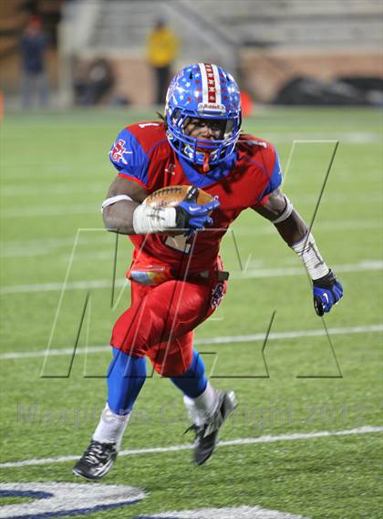 Thumbnail 3 in Plano West vs. South Garland (UIL 5A Division 2 Area Playoff) photogallery.
