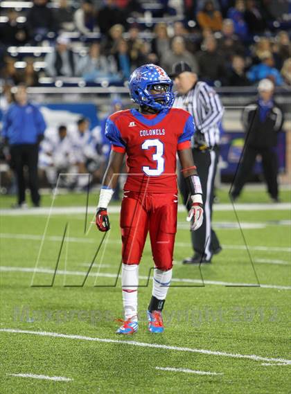 Thumbnail 1 in Plano West vs. South Garland (UIL 5A Division 2 Area Playoff) photogallery.