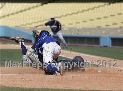 Thumbnail 2 in Chatsworth vs. El Camino Real (CIF LACS D1 Final) photogallery.