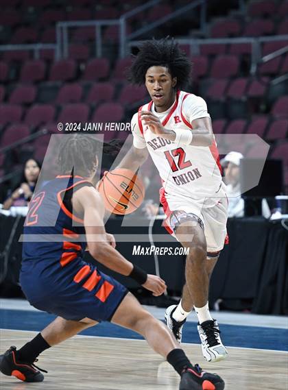 Thumbnail 1 in Roosevelt vs. Redondo Union (Tarkanian Classic) photogallery.