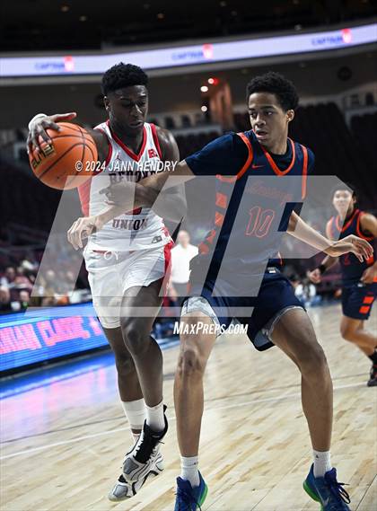 Thumbnail 2 in Roosevelt vs. Redondo Union (Tarkanian Classic) photogallery.