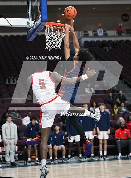 Thumbnail 2 in Roosevelt vs. Redondo Union (Tarkanian Classic) photogallery.