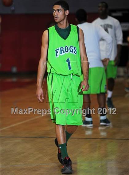 Thumbnail 3 in Ribet Academy @ Village Christian (CIF SS D5AA Semifinal) photogallery.