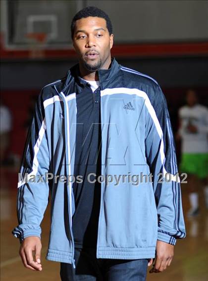 Thumbnail 1 in Ribet Academy @ Village Christian (CIF SS D5AA Semifinal) photogallery.