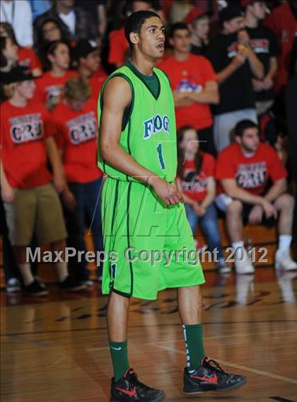 Thumbnail 1 in Ribet Academy @ Village Christian (CIF SS D5AA Semifinal) photogallery.