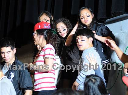 Thumbnail 2 in Ribet Academy @ Village Christian (CIF SS D5AA Semifinal) photogallery.