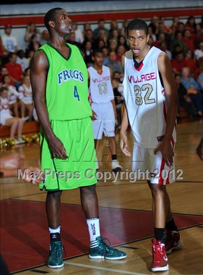 Thumbnail 2 in Ribet Academy @ Village Christian (CIF SS D5AA Semifinal) photogallery.