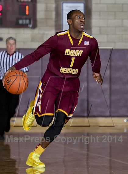Thumbnail 2 in Mt. Vernon vs Scarsdale photogallery.