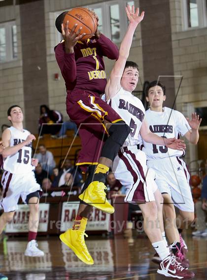 Thumbnail 3 in Mt. Vernon vs Scarsdale photogallery.