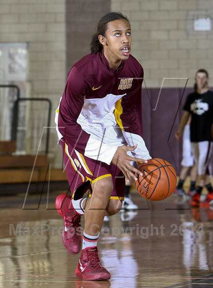 Thumbnail 3 in Mt. Vernon vs Scarsdale photogallery.