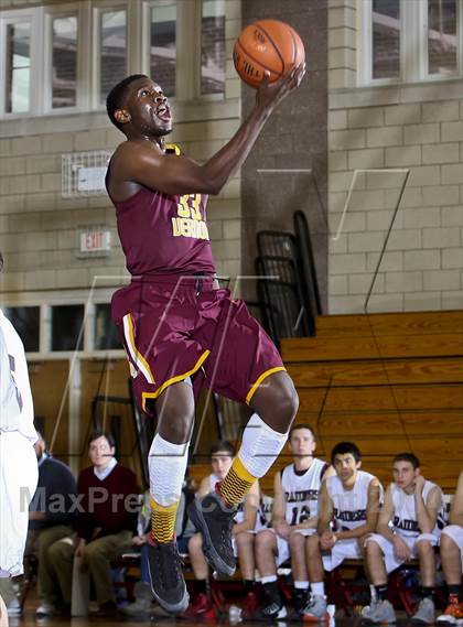 Thumbnail 2 in Mt. Vernon vs Scarsdale photogallery.