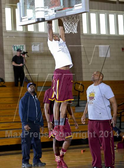 Thumbnail 3 in Mt. Vernon vs Scarsdale photogallery.