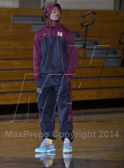 Thumbnail 2 in Mt. Vernon vs Scarsdale photogallery.