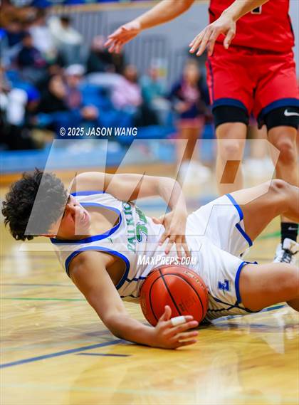 Thumbnail 2 in Silas vs. Liberty (WIAA 3A Opening Round) photogallery.