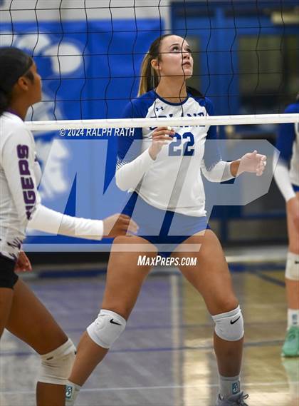 Thumbnail 3 in Oroville @ Orland photogallery.