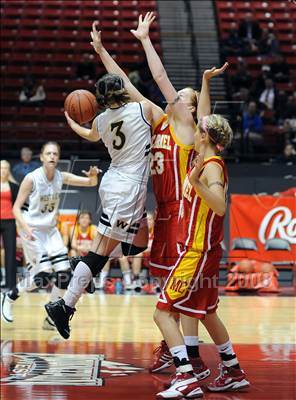 Thumbnail 2 in Westview vs. Mt. Carmel (CIF SDS D2 Final) photogallery.