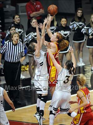Thumbnail 3 in Westview vs. Mt. Carmel (CIF SDS D2 Final) photogallery.