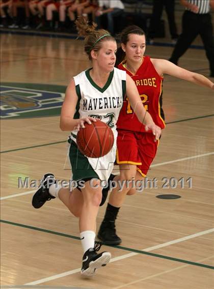 Thumbnail 1 in La Costa Canyon vs. Woodbridge (So Cal Holiday Prep Classic) photogallery.