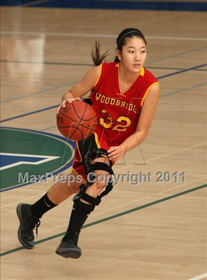 Thumbnail 3 in La Costa Canyon vs. Woodbridge (So Cal Holiday Prep Classic) photogallery.