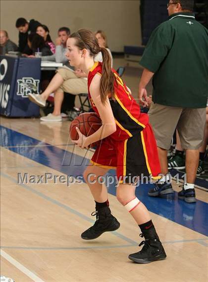 Thumbnail 3 in La Costa Canyon vs. Woodbridge (So Cal Holiday Prep Classic) photogallery.