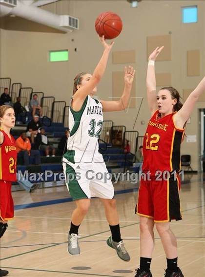 Thumbnail 1 in La Costa Canyon vs. Woodbridge (So Cal Holiday Prep Classic) photogallery.